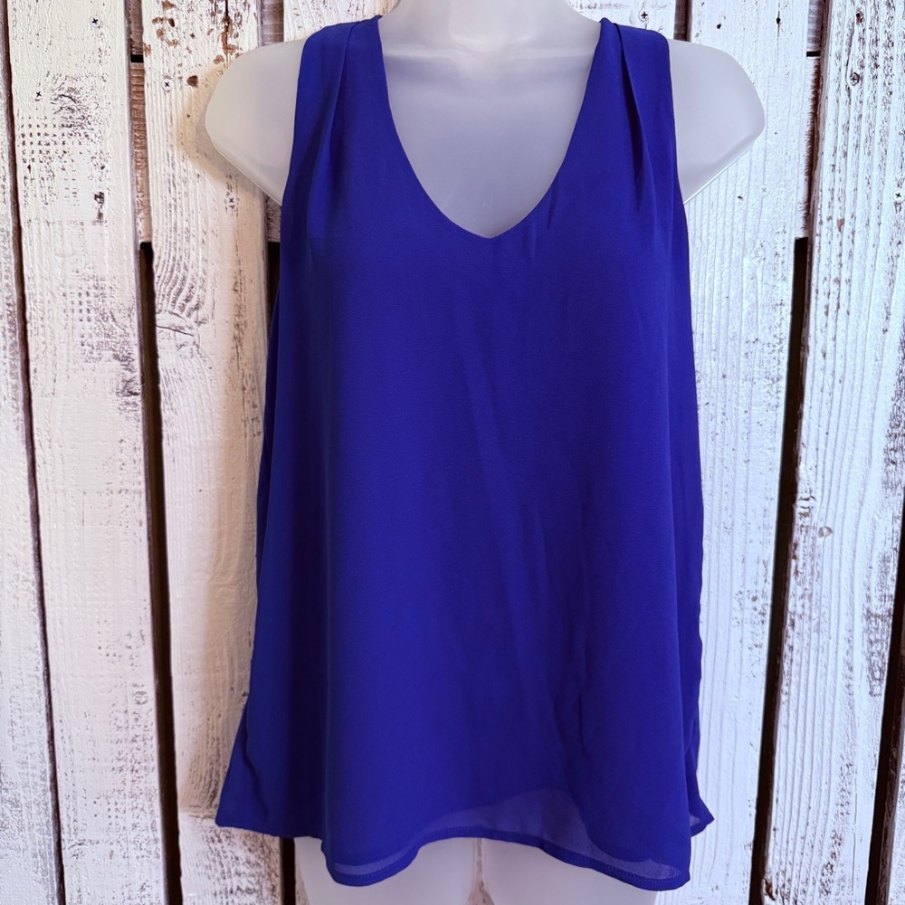 Norah Royal Blue Top Zip Back Size Medium Double Layer Chiffon Flowy Scoop Neck‎